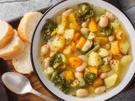 Италианска супа с бял боб и зеленчуци (Zuppa alla Frantoiana) - снимка на рецептата Италианска супа с бял боб и зеленчуци (Zuppa alla Frantoiana) - снимка на рецептата